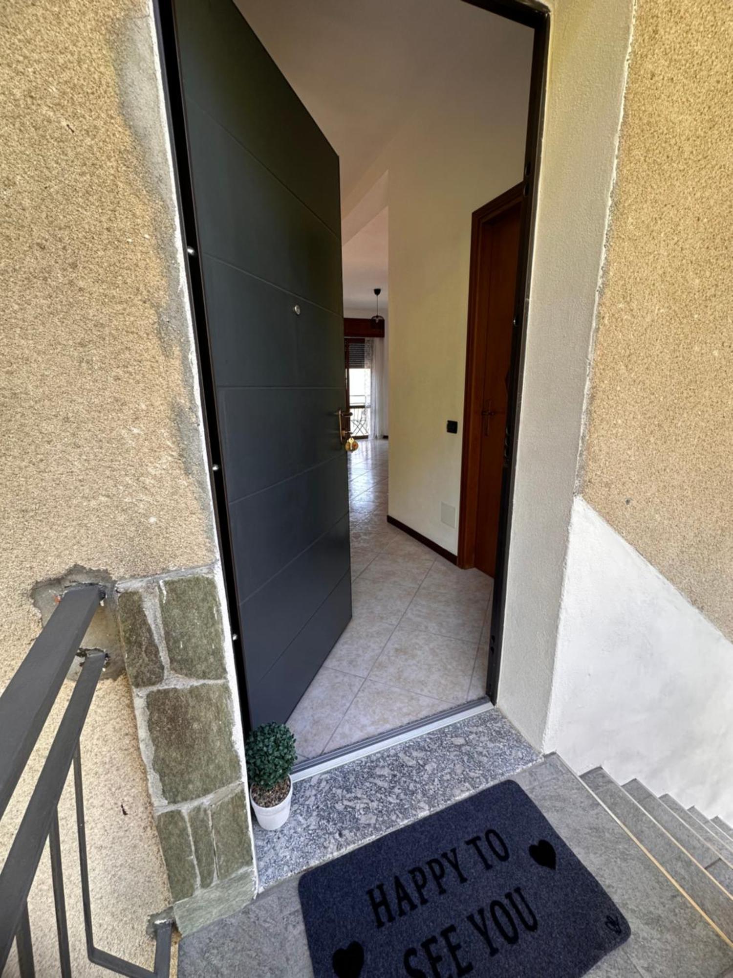 Little House Lezzeno Apartment Exterior photo