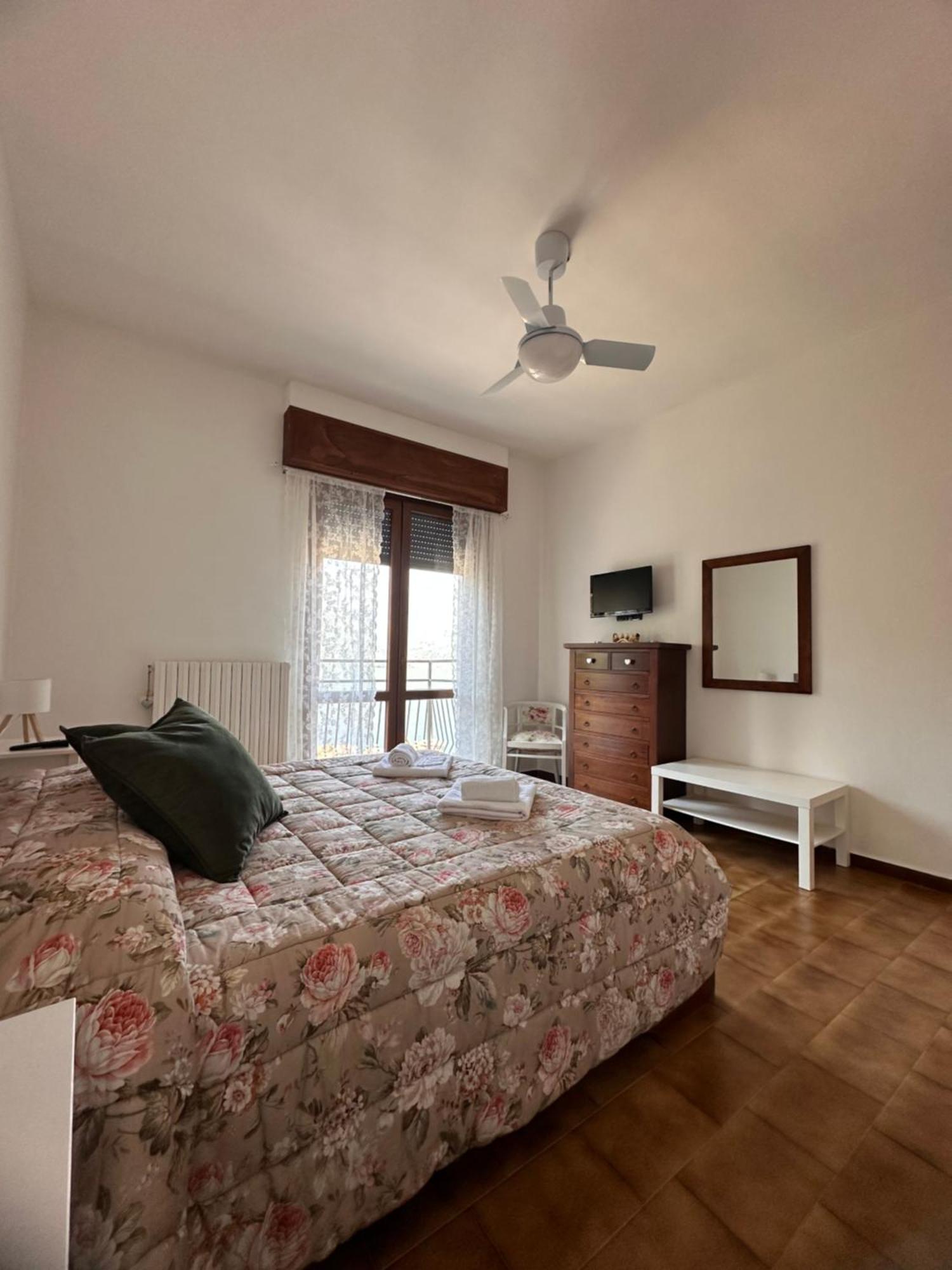 Little House Lezzeno Apartment Exterior photo